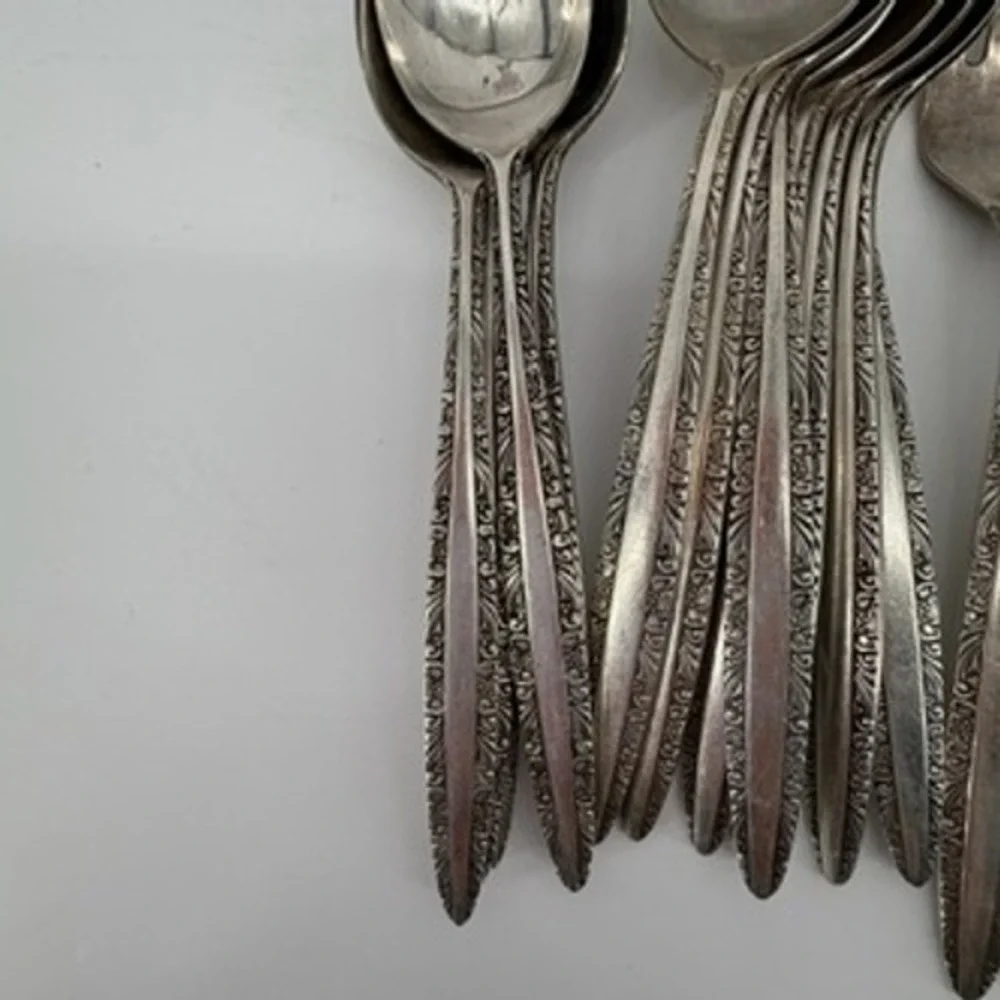 Towle 1968 Candleglow Stainless Flatware Set 27pc Textured MCM Mid-Century